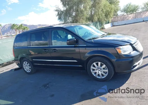 2016 Chrysler Town & Country Touring from USA, damaged, VIN 2C4RC1BGXGR231146